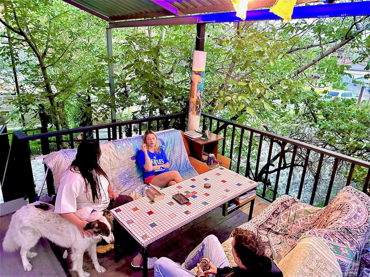 Cosy Studio With Beautiful Garden エレバン エクステリア 写真