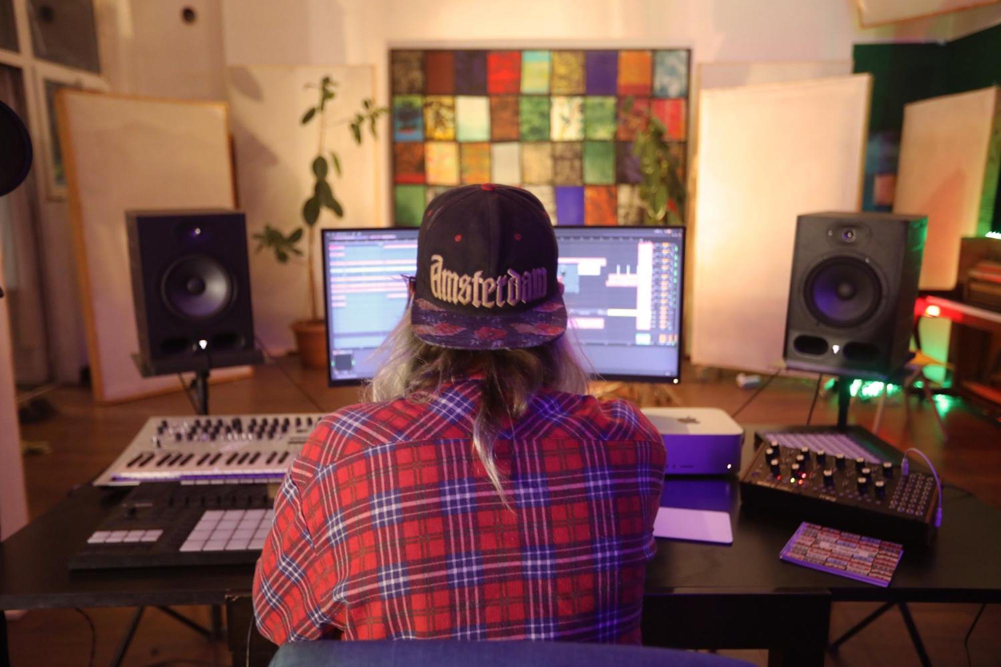 Cosy Studio With Beautiful Garden エレバン エクステリア 写真