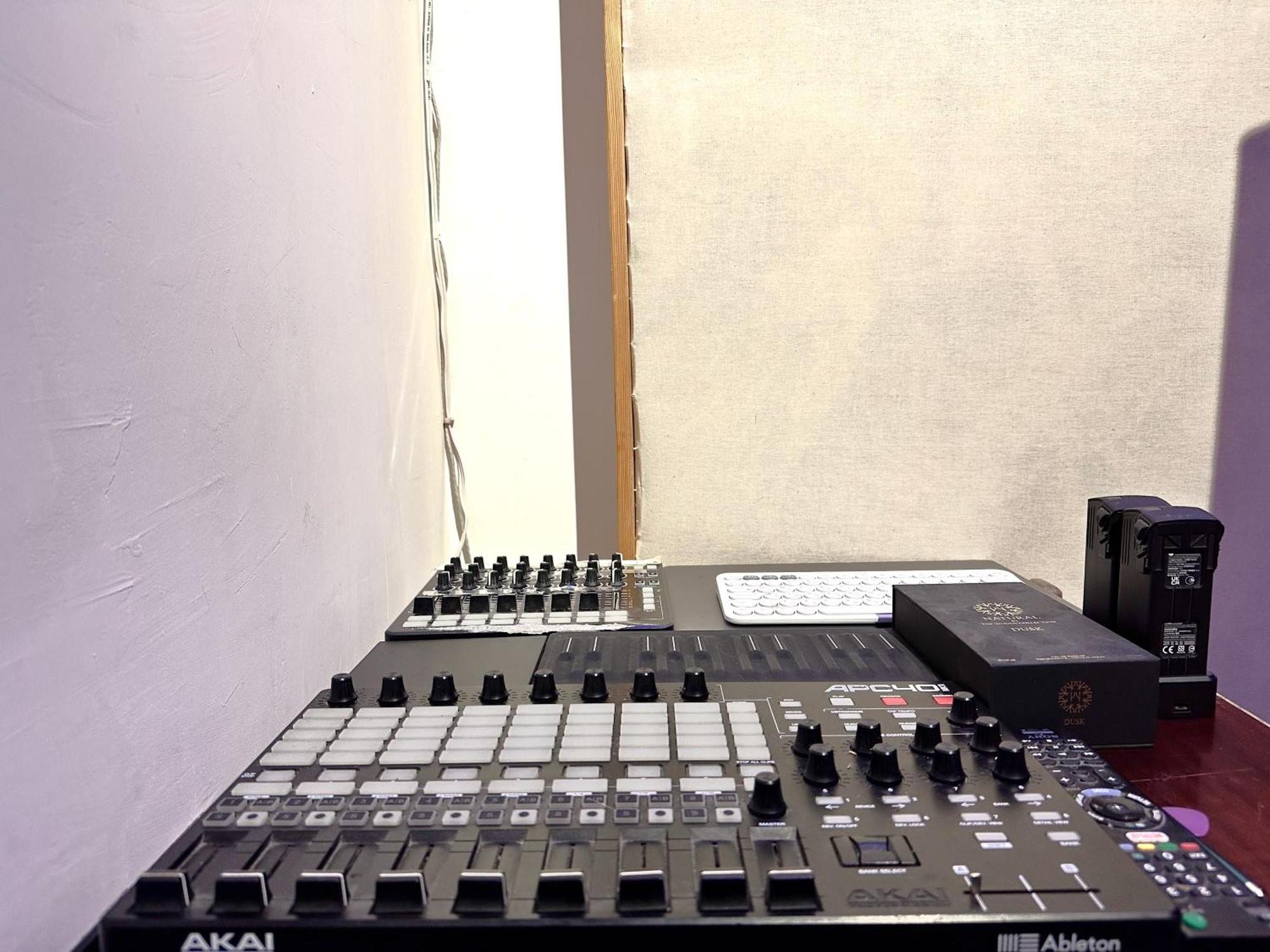 Cosy Studio With Beautiful Garden エレバン 部屋 写真